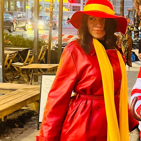 Carmen San Diego Costume BooHoo Red Trench - Picture 2 of 16